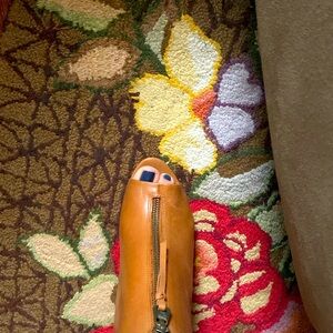 Elliott Lucca NWT Tobacco zip front peep toe bootie